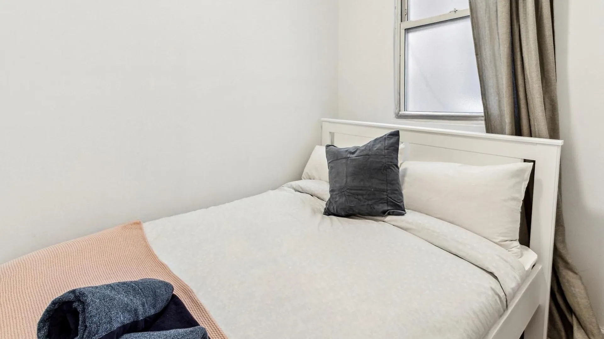 3 Bedroom Family Apartment In Hells Kitchen New York USA